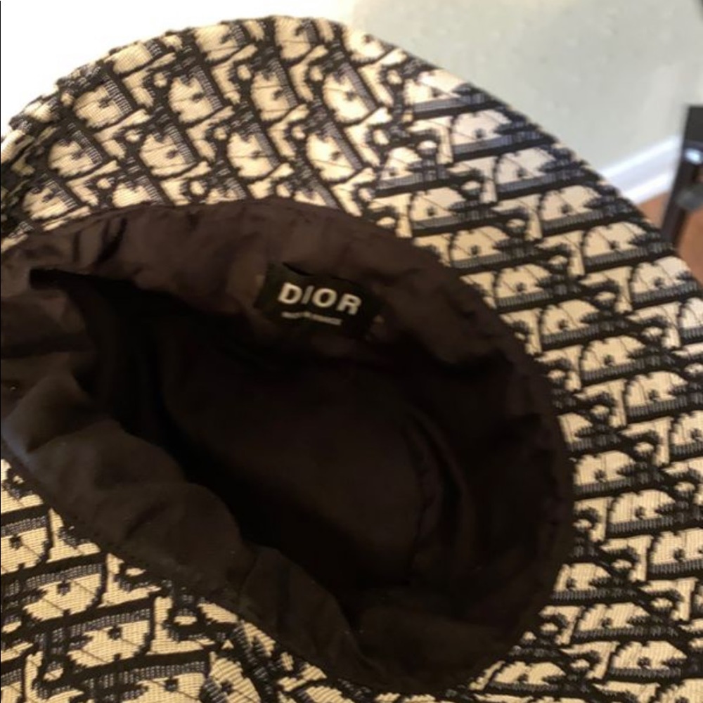 Christian Dior | Short brim bucket hat